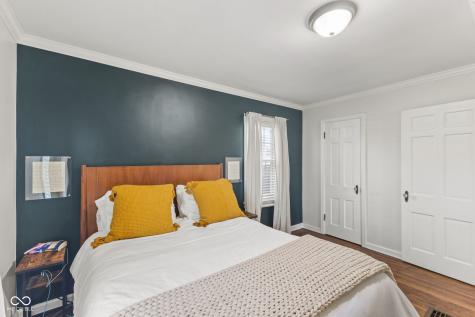 5402 Indianola Avenue Indianapolis IN 46220
