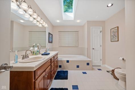 9838 Gulfstream Court Fishers IN 46037