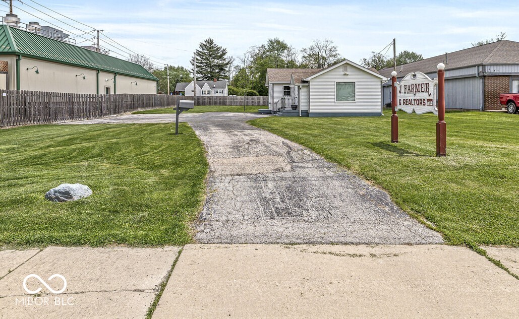 1391 N Shadeland Avenue Indianapolis IN 46219