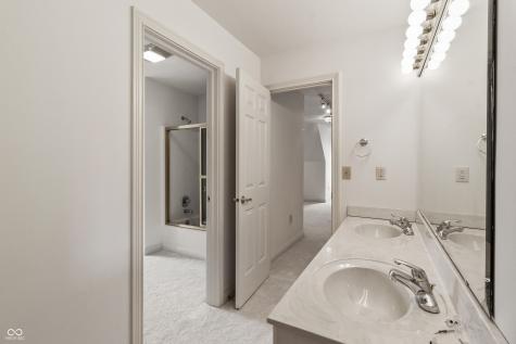 2444 Laurel Lake Boulevard Carmel IN 46032