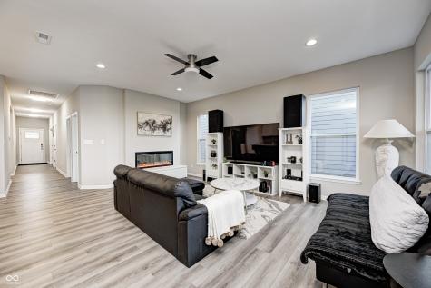 8108 Nik Street Brownsburg IN 46112