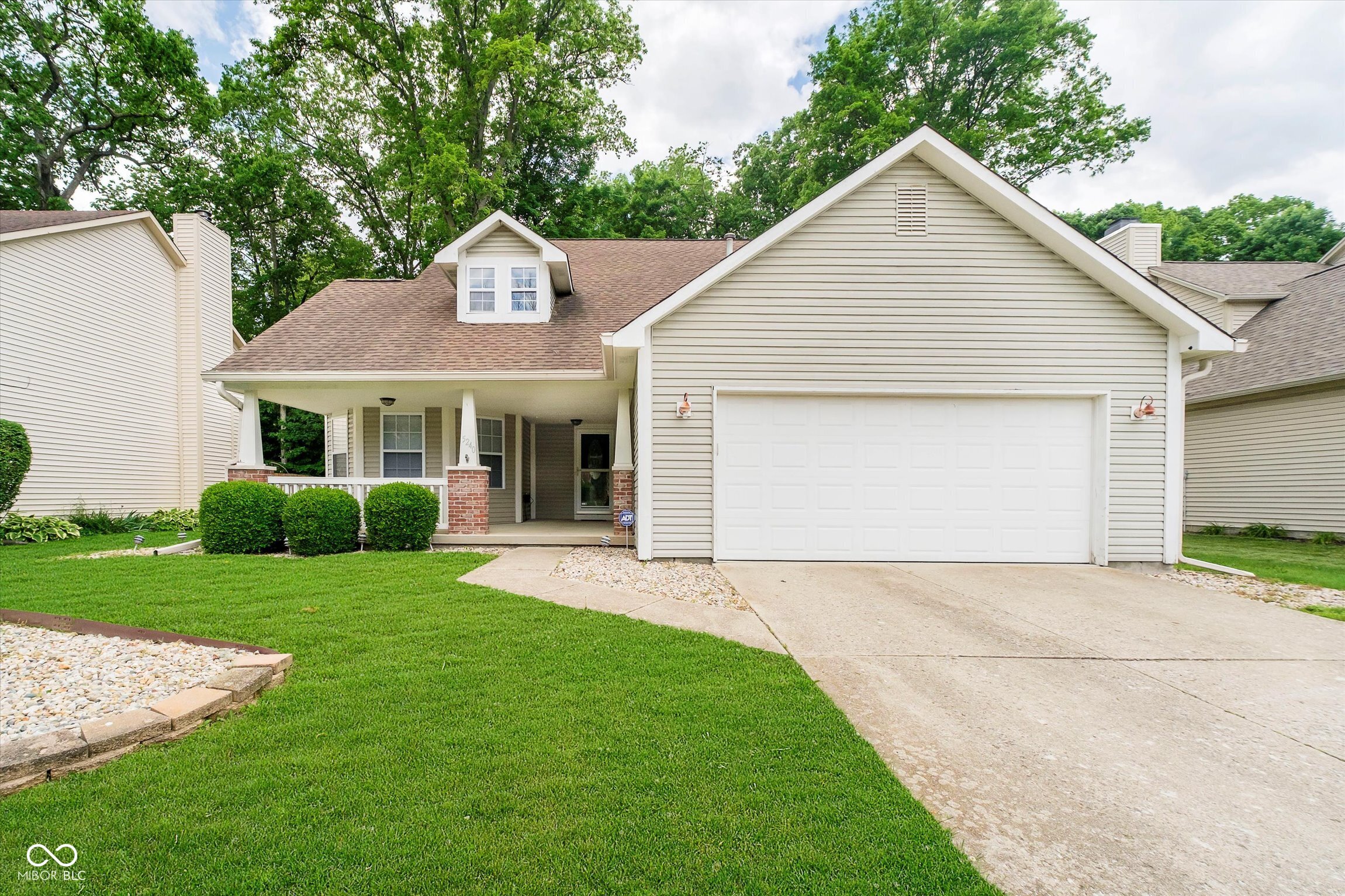 5240 Ochs Avenue Indianapolis IN 46254