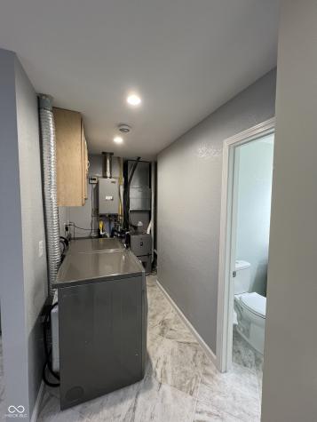 7638 E 37th Place Indianapolis IN 46226