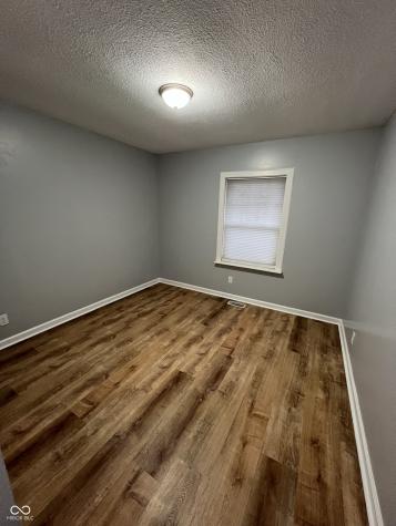 7638 E 37th Place Indianapolis IN 46226
