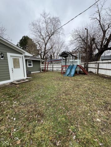 7638 E 37th Place Indianapolis IN 46226