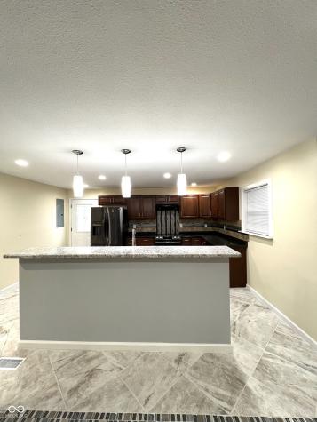 7638 E 37th Place Indianapolis IN 46226