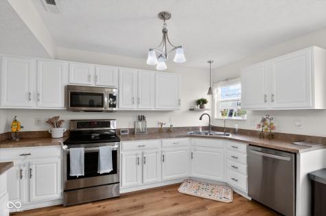 7608 Pipestone Drive Indianapolis IN 46217