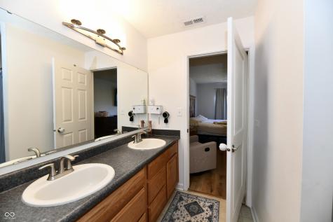 7608 Pipestone Drive Indianapolis IN 46217