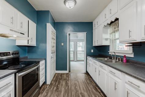 209 W Broadway Street Alexandria IN 46001