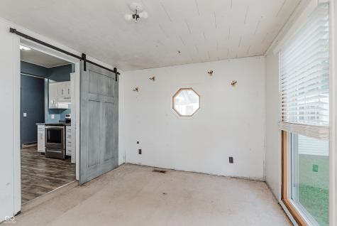 209 W Broadway Street Alexandria IN 46001