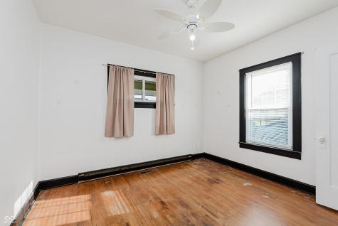209 W Broadway Street Alexandria IN 46001