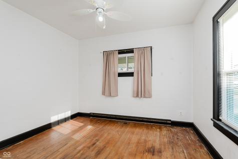 209 W Broadway Street Alexandria IN 46001