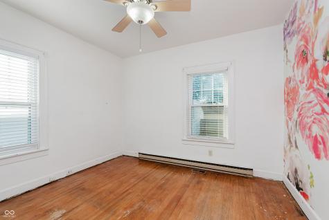 209 W Broadway Street Alexandria IN 46001
