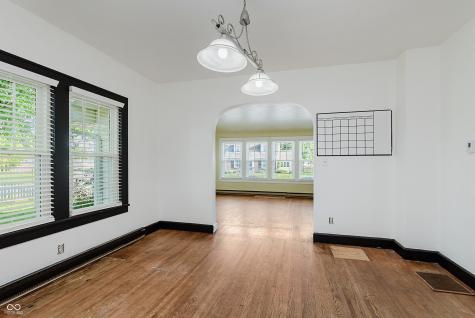209 W Broadway Street Alexandria IN 46001