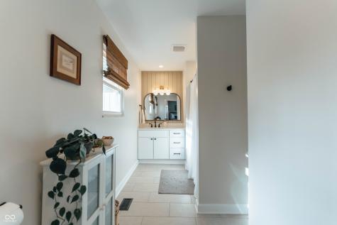 7002 Woodside Drive Indianapolis IN 46260