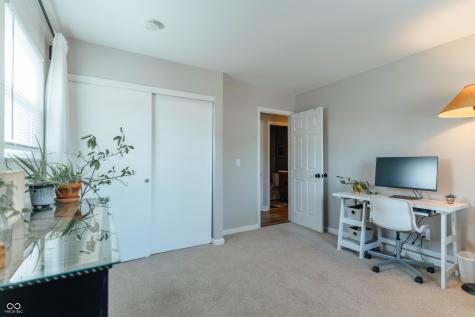 7002 Woodside Drive Indianapolis IN 46260