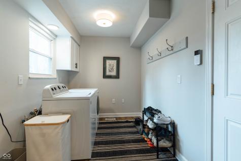 7002 Woodside Drive Indianapolis IN 46260