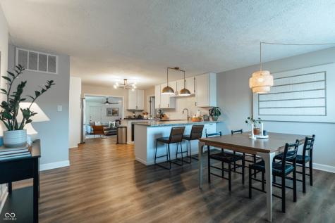 7002 Woodside Drive Indianapolis IN 46260