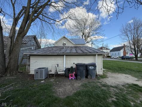 221 N Main Street Modoc IN 47358