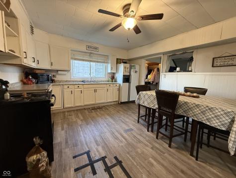 221 N Main Street Modoc IN 47358