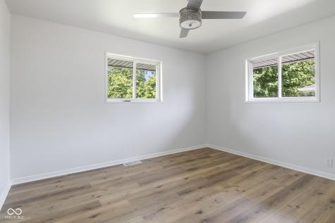 631 S 9th Avenue Beech Grove IN 46107