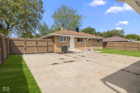 631 S 9th Avenue Beech Grove IN 46107