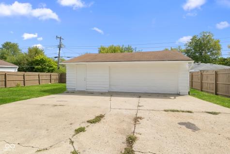 631 S 9th Avenue Beech Grove IN 46107