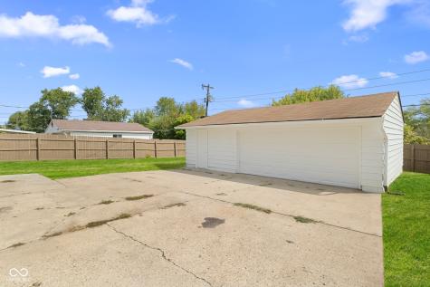 631 S 9th Avenue Beech Grove IN 46107