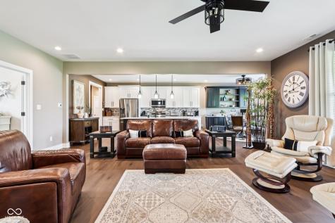 1295 Maclaren Court Franklin IN 46131