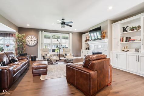 1295 Maclaren Court Franklin IN 46131