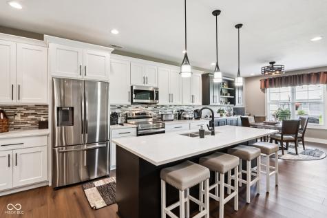 1295 Maclaren Court Franklin IN 46131
