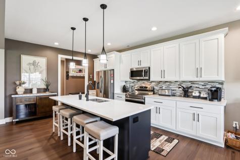 1295 Maclaren Court Franklin IN 46131
