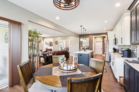 1295 Maclaren Court Franklin IN 46131