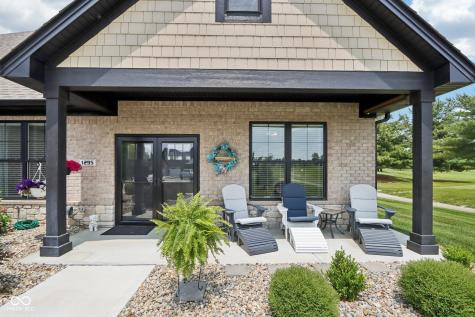 1295 Maclaren Court Franklin IN 46131