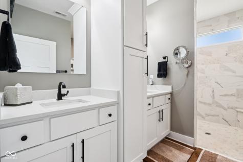 1295 Maclaren Court Franklin IN 46131