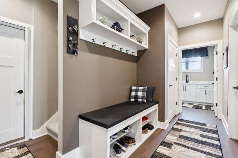 1295 Maclaren Court Franklin IN 46131