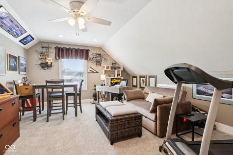 1295 Maclaren Court Franklin IN 46131