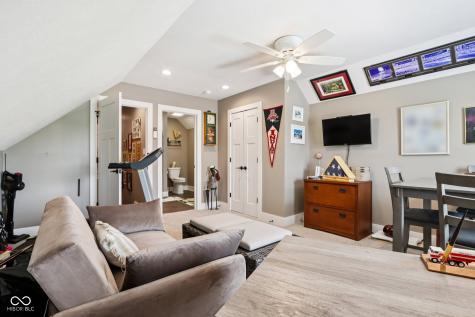 1295 Maclaren Court Franklin IN 46131