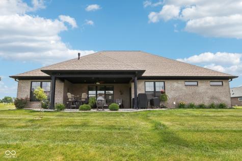 1295 Maclaren Court Franklin IN 46131