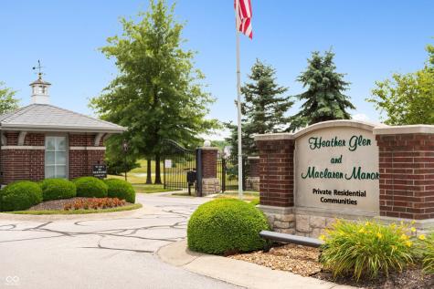 1295 Maclaren Court Franklin IN 46131