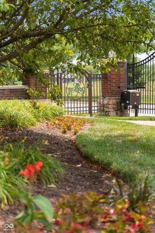 1295 Maclaren Court Franklin IN 46131