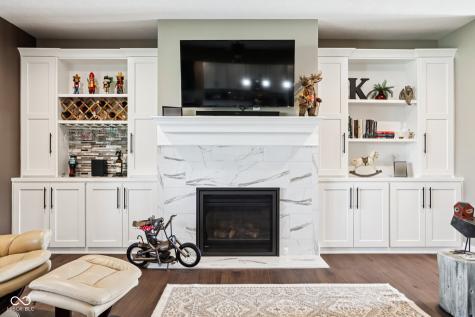 1295 Maclaren Court Franklin IN 46131