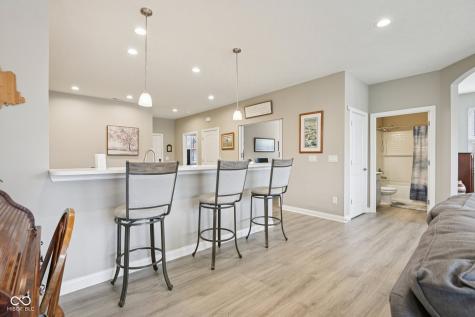 186 Mcrae Way Greenwood IN 46143