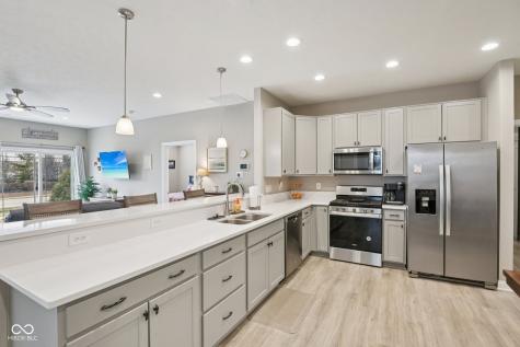 186 Mcrae Way Greenwood IN 46143