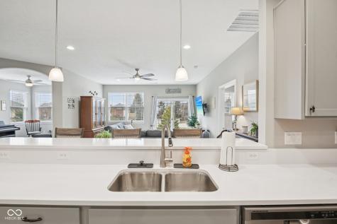 186 Mcrae Way Greenwood IN 46143