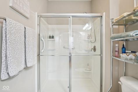 186 Mcrae Way Greenwood IN 46143