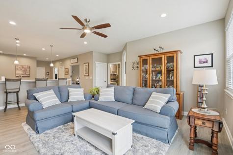 186 Mcrae Way Greenwood IN 46143