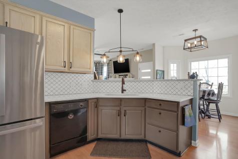 8112 Ambry Way Indianapolis IN 46259