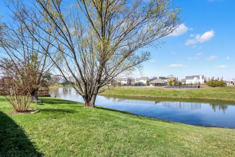 8112 Ambry Way Indianapolis IN 46259