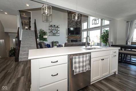 2477 Silver Rose Drive Avon IN 46123